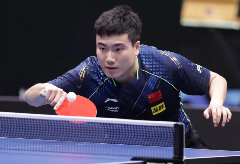 霍伊伦：我和队员们的联系变得更紧密，和齐尔克泽搭档很愉快.